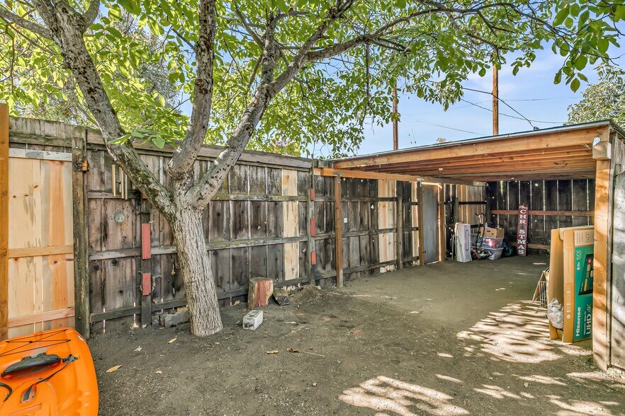 More Photos Of 441 N Grape St, Medford Apartments For Sale