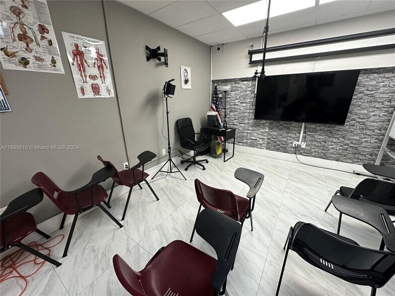 More Photos Of 7500 NW 25th St, Miami Refrigeration Cold Storage For Sale