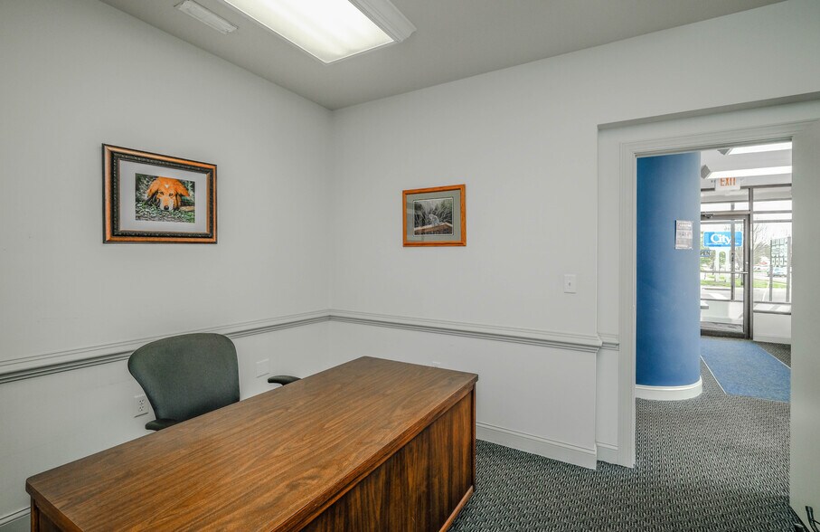 More Photos Of 123 E 6th St, Front Royal Office For Lease