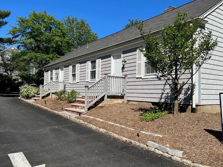 More Photos Of 19 E Main St, Mendham Medical For Sale