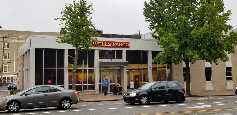 More Photos Of 415 E High St, Pottstown Storefront Retail Office For Lease