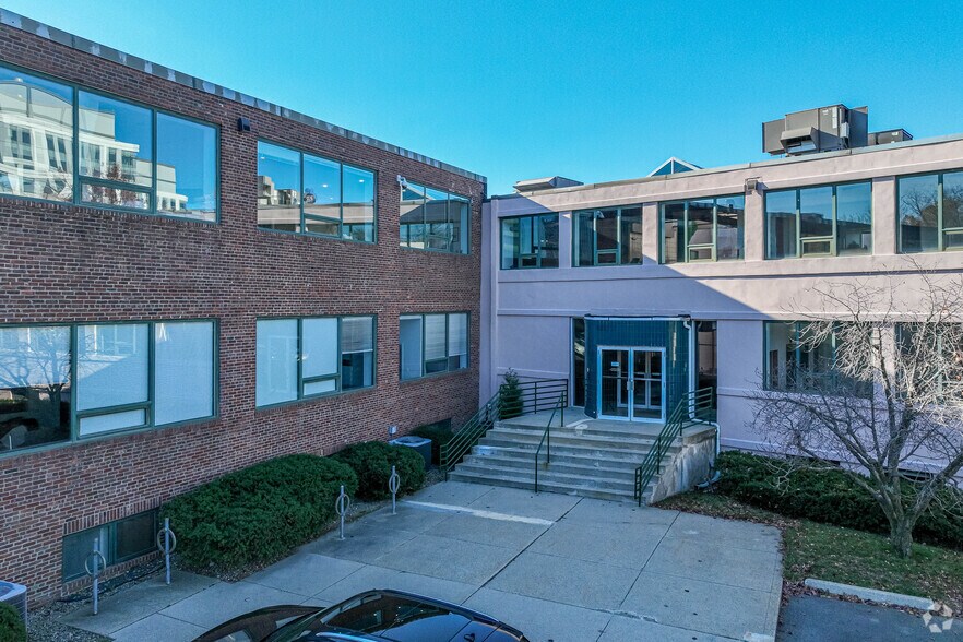 More Photos Of 1035 Cambridge St, Cambridge Coworking Space