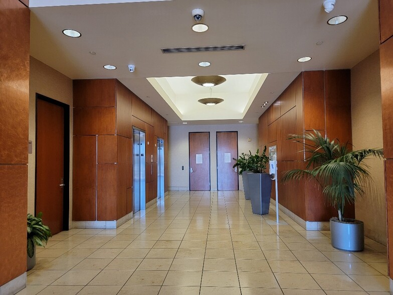 More Photos Of 4200 Concours, Ontario Office For Lease