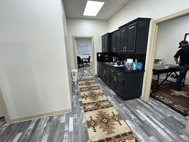 More Photos Of 2307 Stafford Blvd, Pecos Industrial For Lease