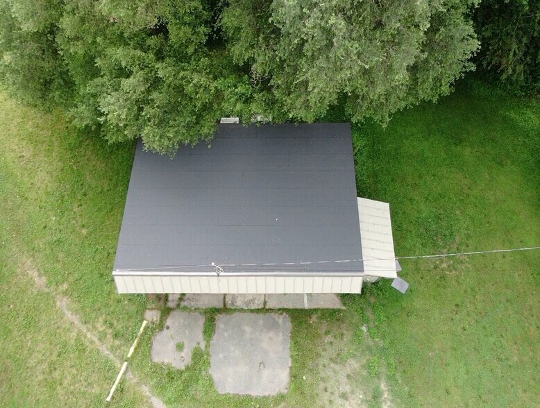 More Photos Of 3 Vine St, Greenwood Lake Warehouse For Lease