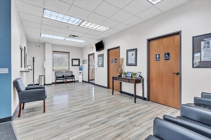 More Photos Of 304 S 29th St, Chickasha Medical For Sale