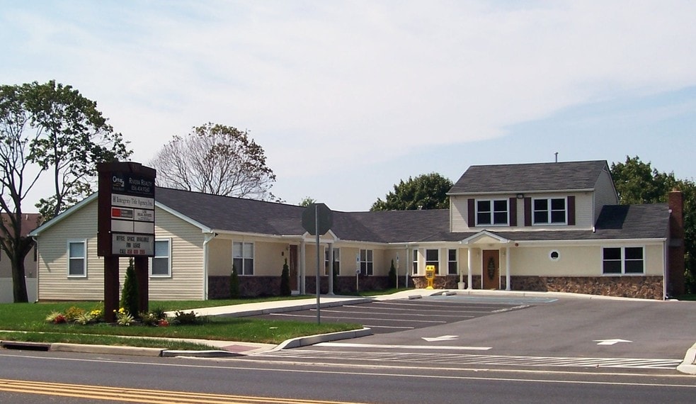 Primary Photo Of 531 Williamstown Rd, Sicklerville Medical For Sale