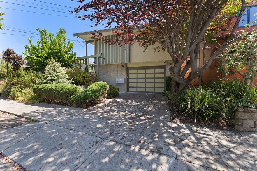 More Photos Of 2427 McKinley Ave, Berkeley Apartments For Sale