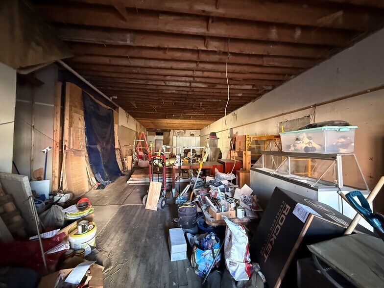 More Photos Of 130 W Main St, Westfield Flex For Sale