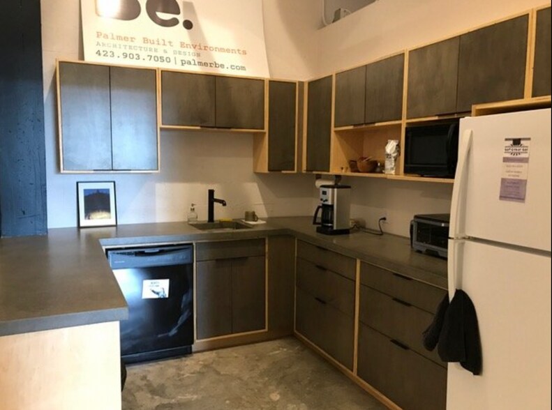 More Photos Of 232 E 11th St, Chattanooga Medical For Sale