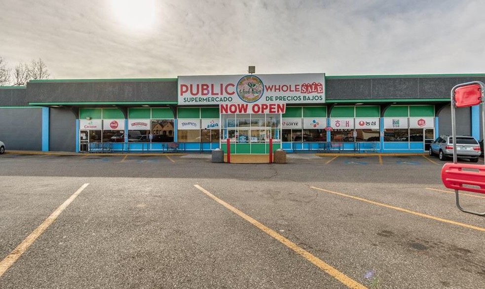 Primary Photo Of 3020 NW 16th St, Oklahoma City Supermarket For Sale