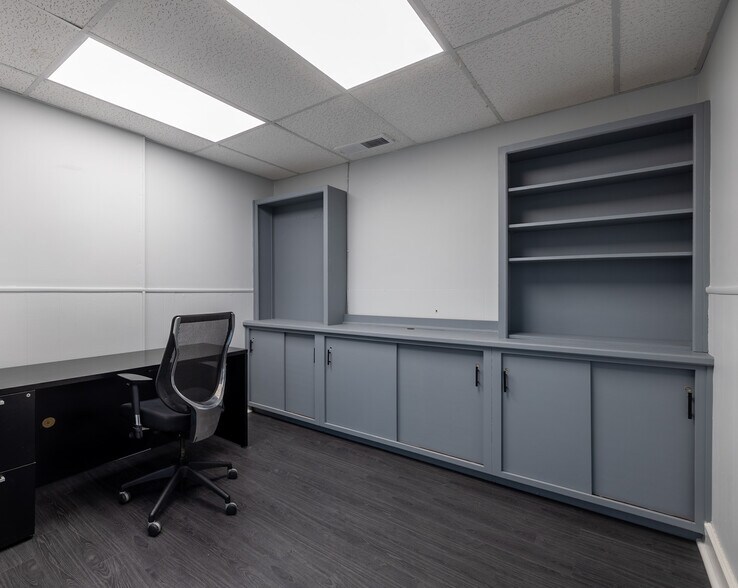 More Photos Of 4701 Avenue V, Birmingham Coworking Space