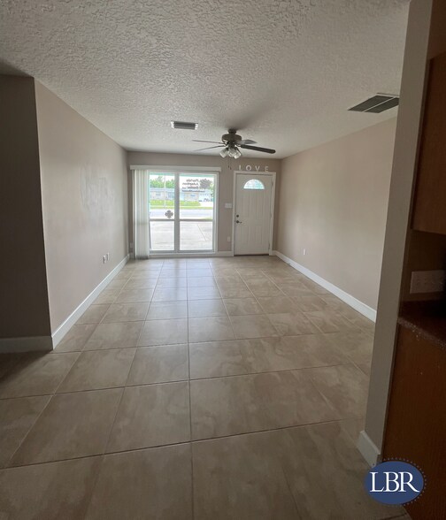 More Photos Of 1840 Sarno Rd, Melbourne Office For Sale