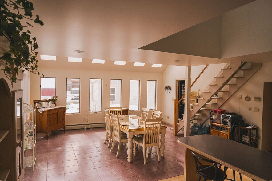 More Photos Of 2774 Oneida St, Sauquoit Specialty For Sale