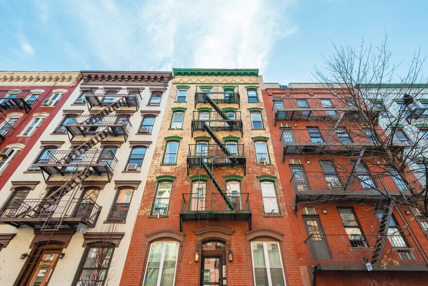 More Photos Of 332 E 6th St, New York Apartments For Sale