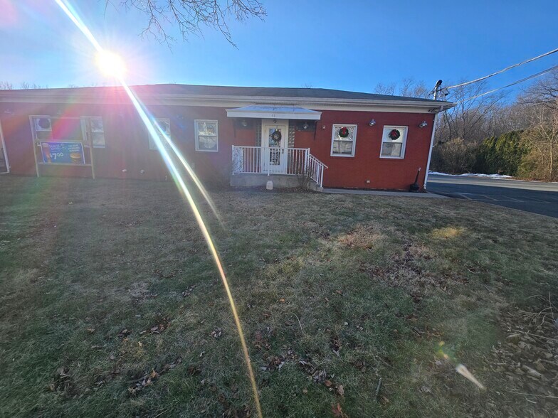 More Photos Of 48 School St, Lincoln Restaurant For Sale