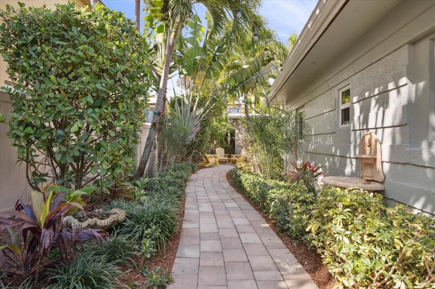 More Photos Of 1123 NE 14th Ave, Fort Lauderdale Apartments For Sale