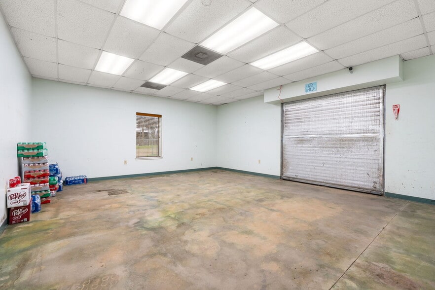 More Photos Of 2200 Sciaaca Rd, Spring Office For Sale