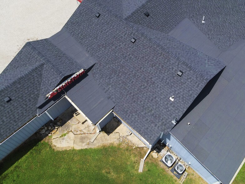 More Photos Of 1801 S National, Fort Scott Convenience Store For Sale