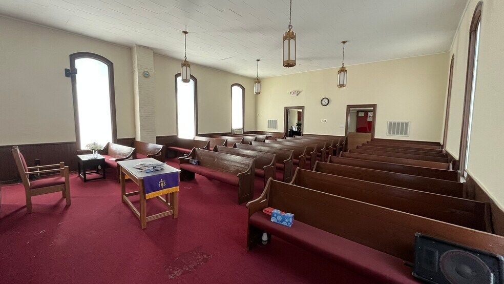 More Photos Of 401 Church St, Kernersville Religious Facility For Sale