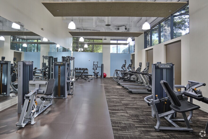 More Photos Of 1000 Parkwood Cir SE, Atlanta Office For Lease