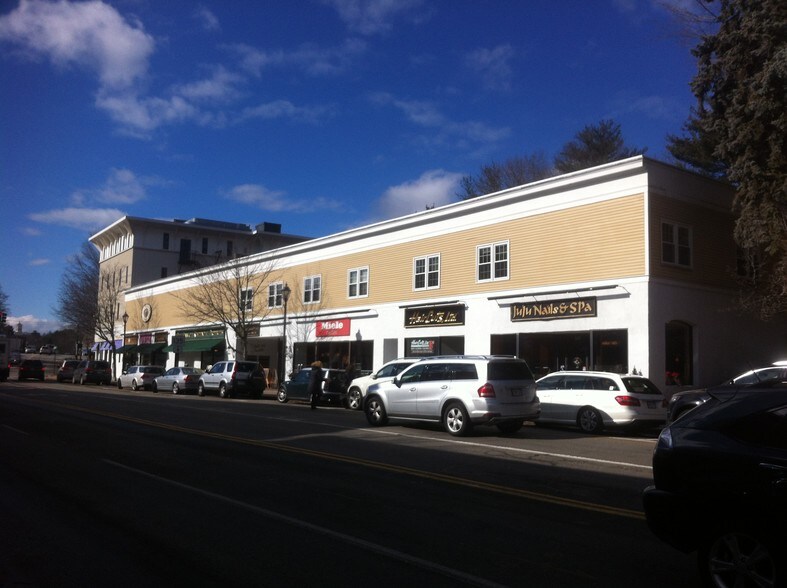 Primary Photo Of 555 Washington St, Wellesley Storefront Retail Office For Lease