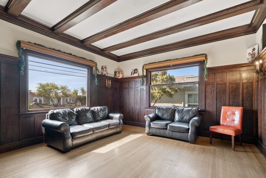 More Photos Of 217 E Lake Ave, Watsonville Office For Sale