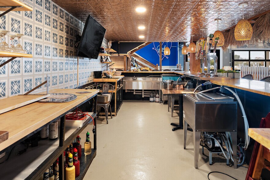 More Photos Of 12849 Ocean Gtwy, Ocean City Restaurant For Sale