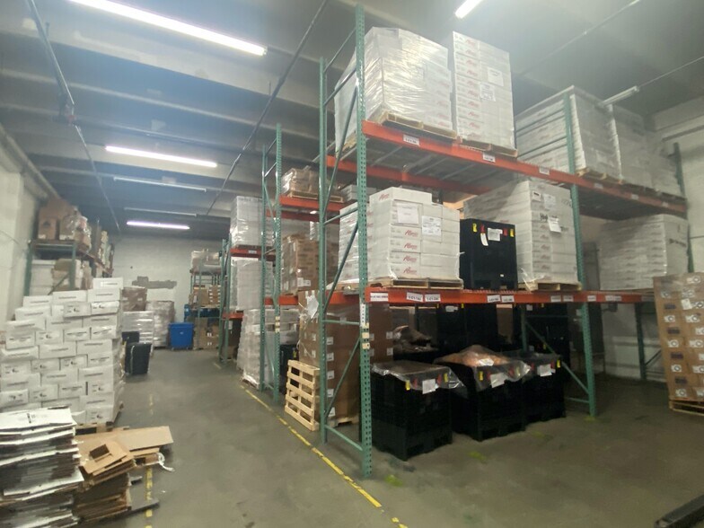 More Photos Of 4093 N 28th Way, Hollywood Warehouse For Lease