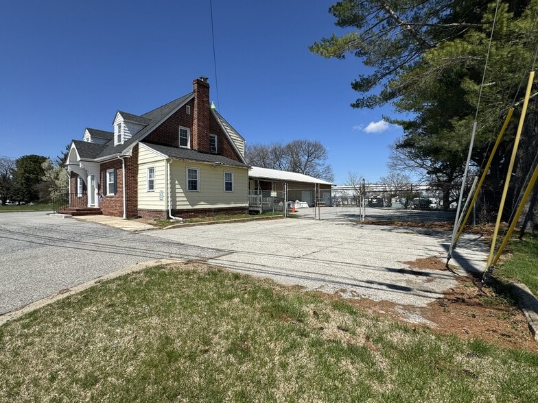 More Photos Of 1712 Ogletown Rd, Newark Flex For Lease