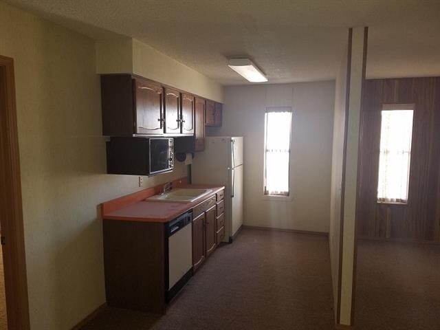 More Photos Of 502 E Gallina Rd, Roswell Office For Sale