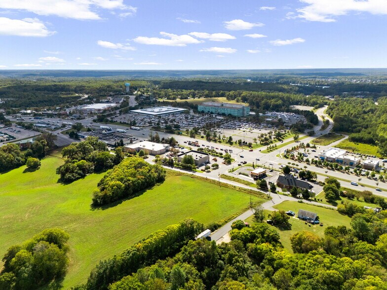 More Photos Of 1036 Warrenton Rd, Fredericksburg General Retail For Lease