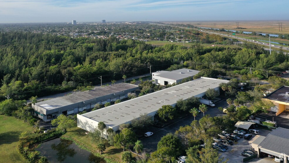 More Photos Of 5030 NW 109th Ave, Sunrise Manufacturing For Lease