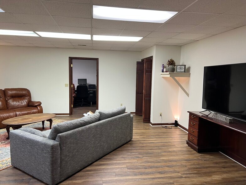 More Photos Of 185 Industrial Dr, Chickamauga Industrial For Sale