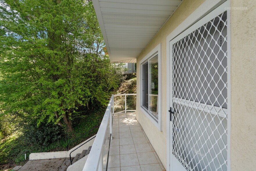 More Photos Of 3020-3024 SW 12th Ave, Portland Apartments For Sale