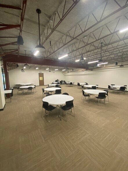 More Photos Of 8945 Long Point Rd, Houston Office For Sale