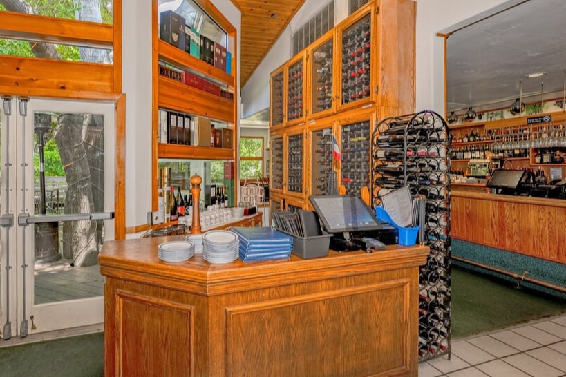 More Photos Of 12625 Sierra Hwy, Santa Clarita Restaurant For Sale