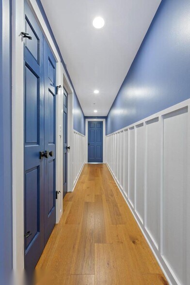 More Photos Of 220 West St, Annapolis Office For Sale