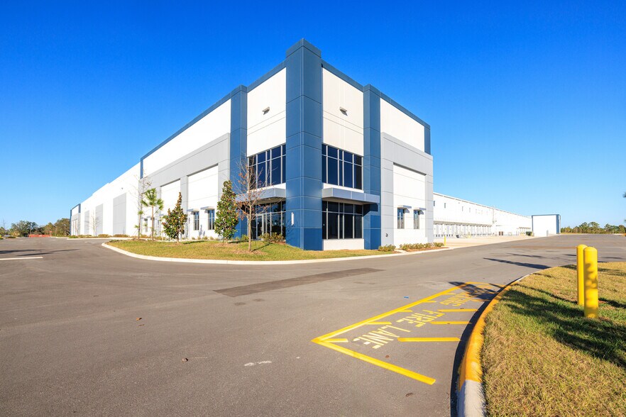 More Photos Of 9876 Air Commerce Pky, Orlando Unknown For Lease