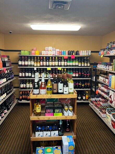 More Photos Of Liquor Store, Janesville Storefront For Sale