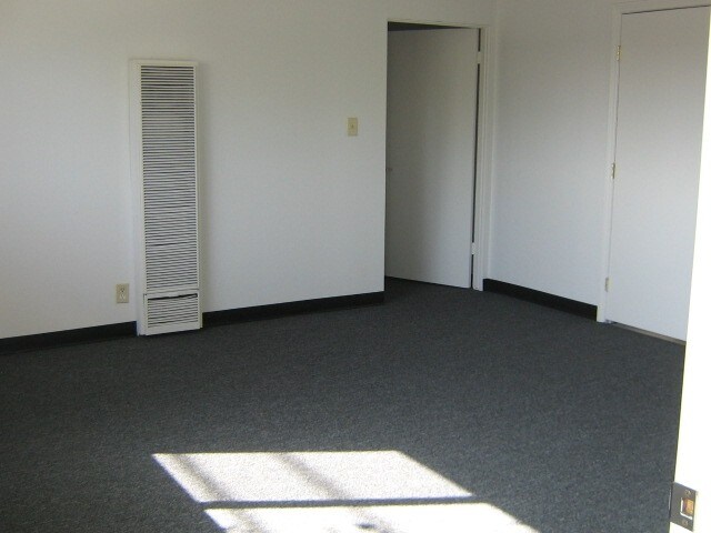 More Photos Of 1422-1436 E Borchard Ave, Santa Ana Warehouse For Lease