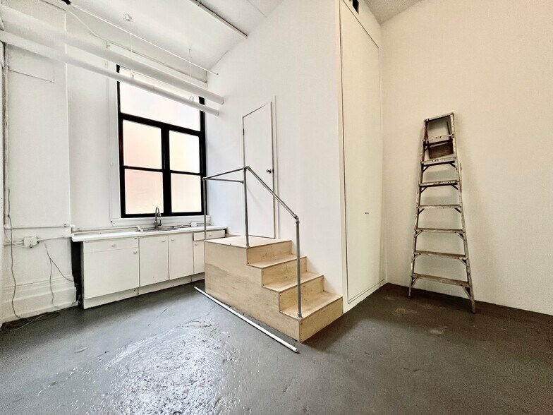 More Photos Of 51-55 Nassau Ave, Brooklyn Loft Creative Space For Lease