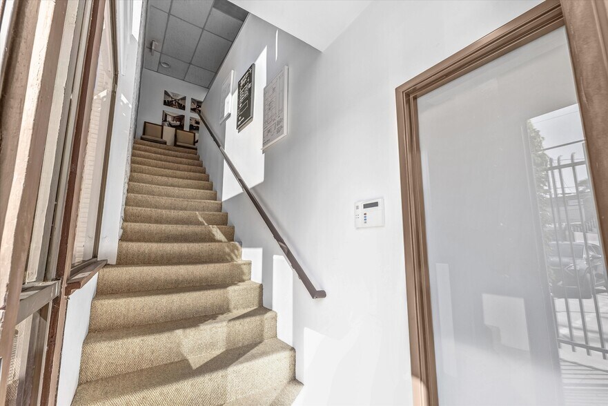 More Photos Of 2320 Cotner Ave, Los Angeles Loft Creative Space For Sale