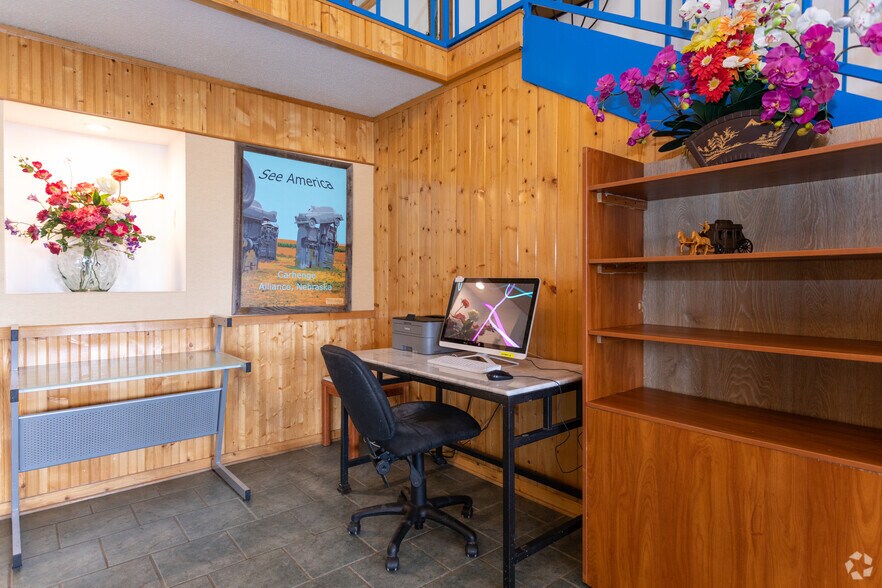 More Photos Of 201 Stagecoach Trl, Ogallala Hospitality For Sale