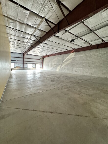 More Photos Of 1572 N 25th E, Ammon General Retail For Lease