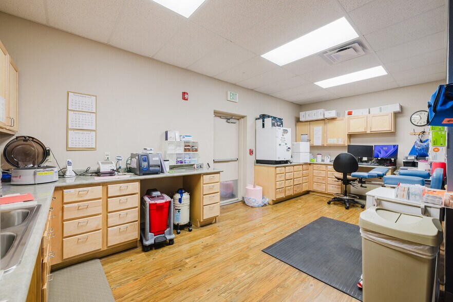 More Photos Of 2715 Argent Ave, Elko Unknown For Lease