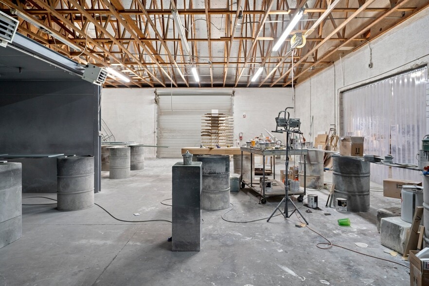 More Photos Of 9926 Denton Ave, Hudson Warehouse For Lease