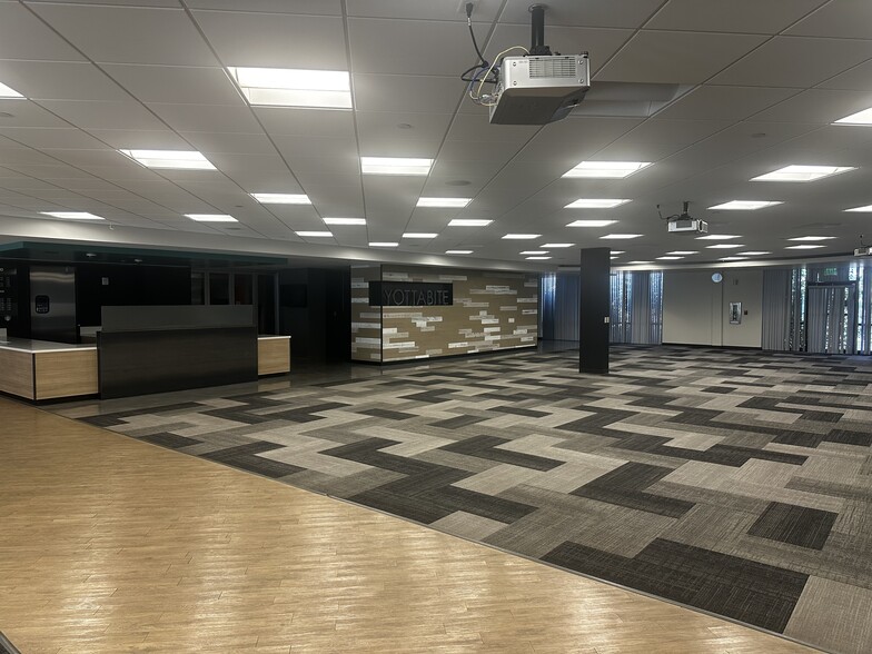 More Photos Of 10321 W Reno Ave, Oklahoma City Manufacturing For Sale