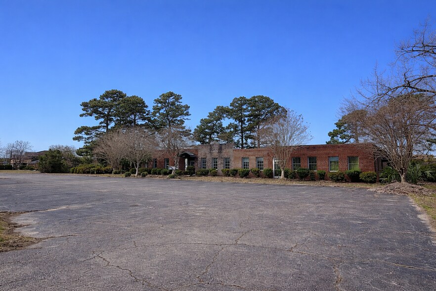 More Photos Of 1051 Shine Ave, Myrtle Beach Office For Lease