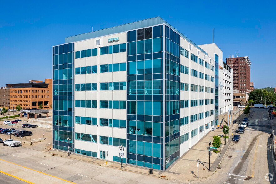 More Photos Of 211 Fulton St, Peoria Office For Lease